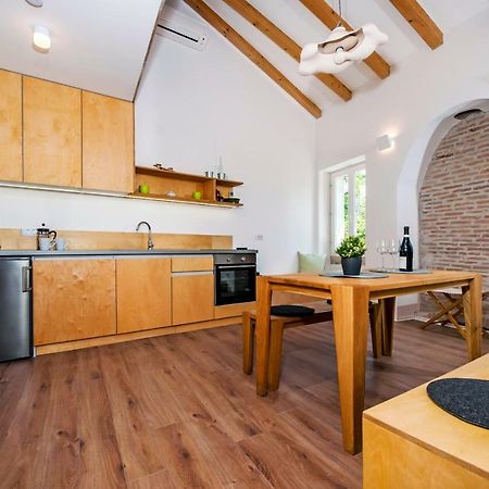 House Graziella Apartment โรวีน ภายนอก รูปภาพ