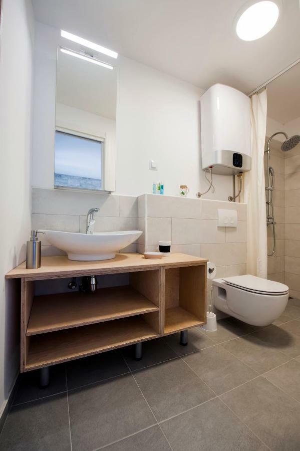 House Graziella Apartment โรวีน ภายนอก รูปภาพ