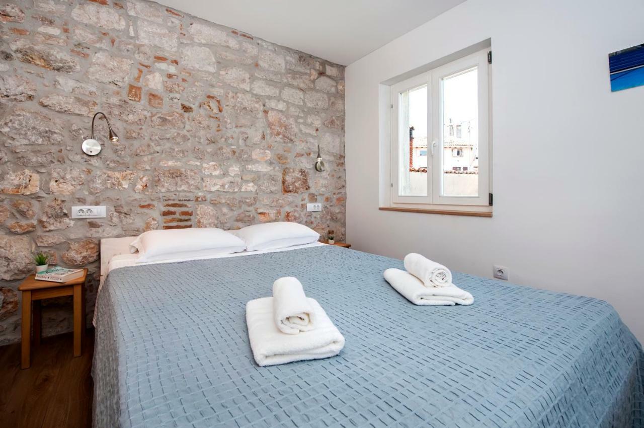 House Graziella Apartment โรวีน ภายนอก รูปภาพ