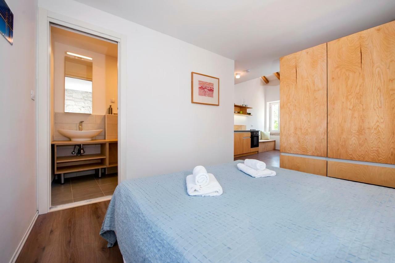 House Graziella Apartment โรวีน ภายนอก รูปภาพ
