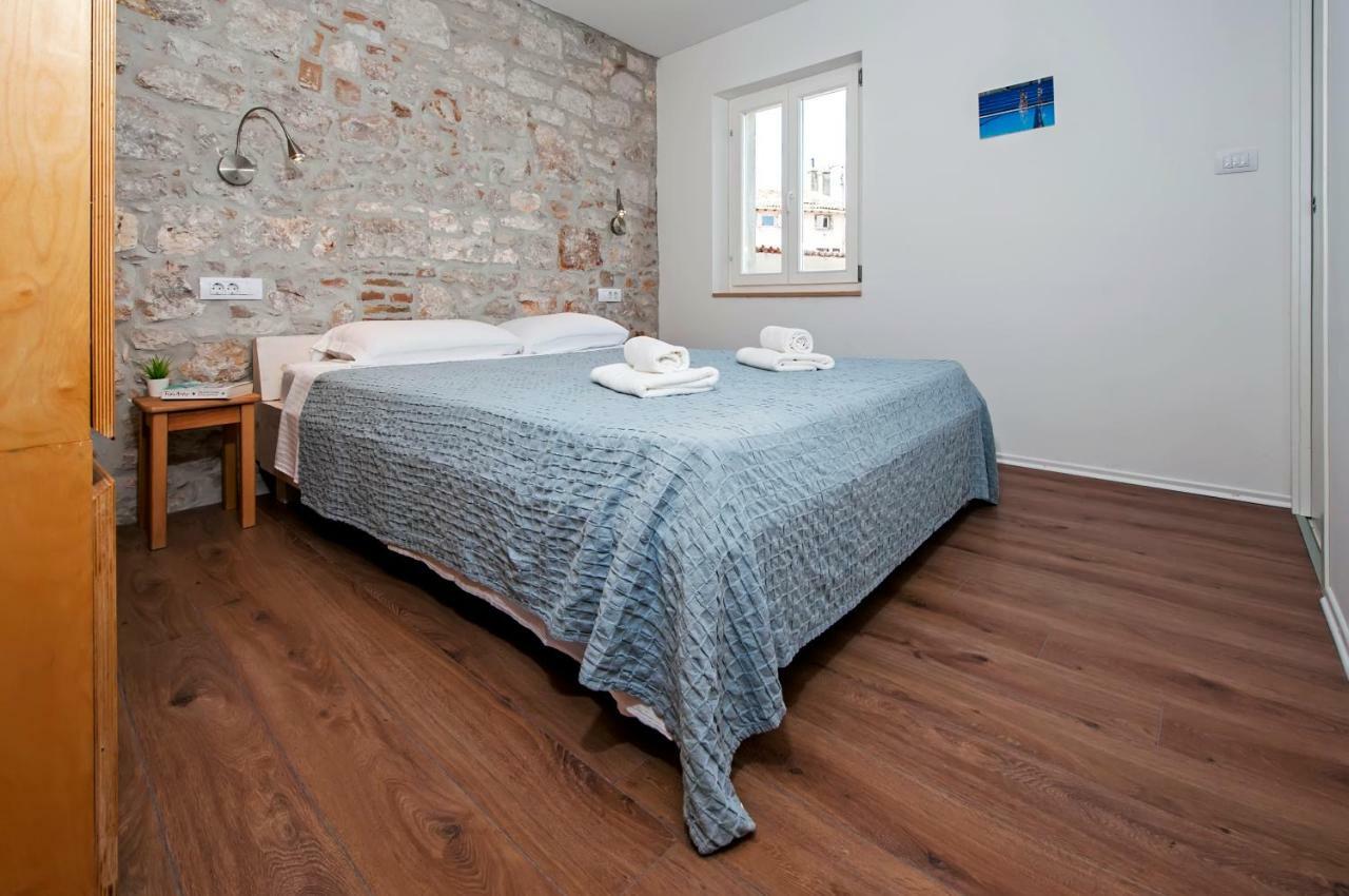 House Graziella Apartment โรวีน ภายนอก รูปภาพ